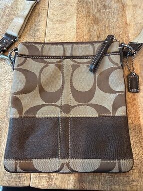 Coach Brown/Tan Signature Crossbody Messenger Bag